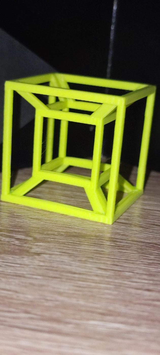 Cube à illusion d’optique imprimé en PETG